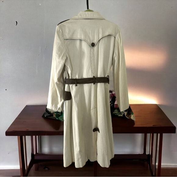 Hayden Hadnett - Brooklyn NYC Trench Coat (L) leather trim - cream cotton outer - Picture 5 of 8